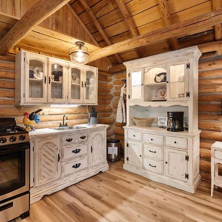 Spring Hill Farm - The Velvet Rooster Villa Alma Екстериор снимка